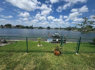 9431 NW 10th St, Hollywood, FL 33024