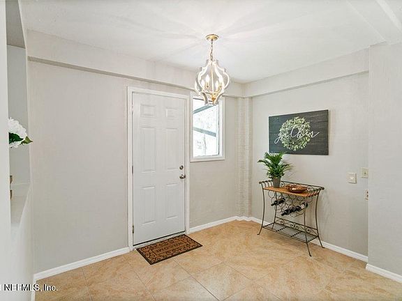 4th image of 1039 Willis Dr