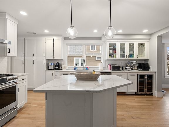 5th image of 22 Carver Rd E #22