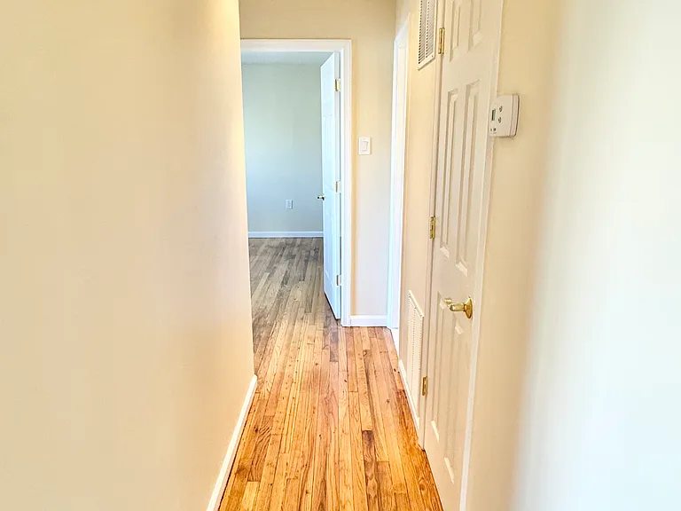 5212 E St SE #20 — Photo 10