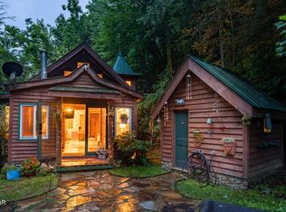 2832 Joyner Hills Ln, Sevierville, TN 37876