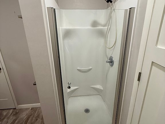 5th image of 109 S Main St