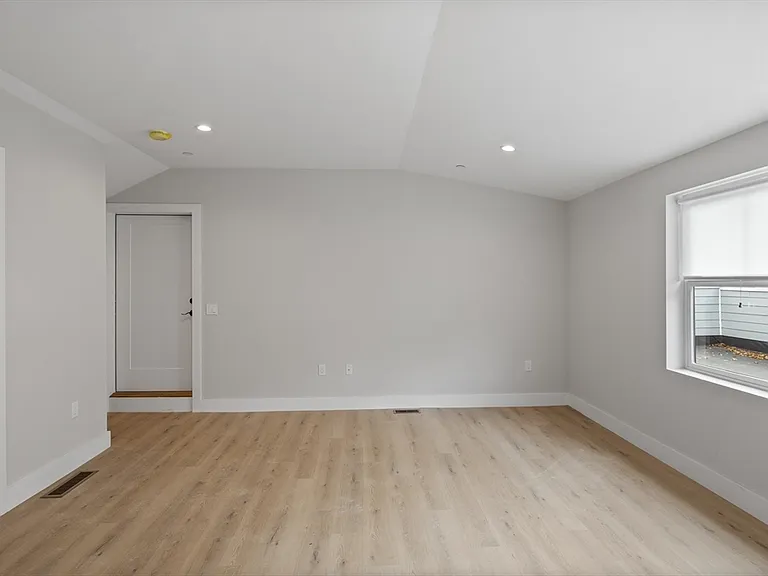 186 Bedford St #206 — Photo 3