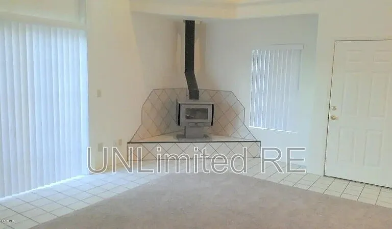 3285 N Hedgewood Dr #B — Photo 4