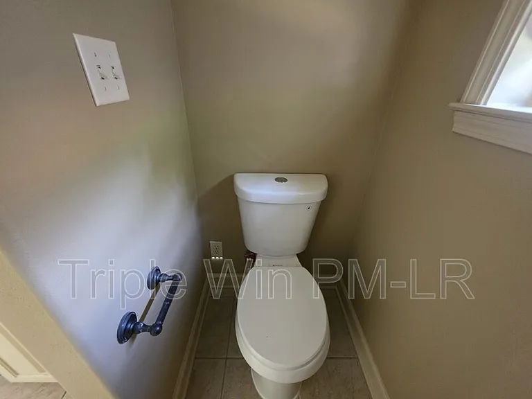 1901 Hidden Creek Dr — Photo 20