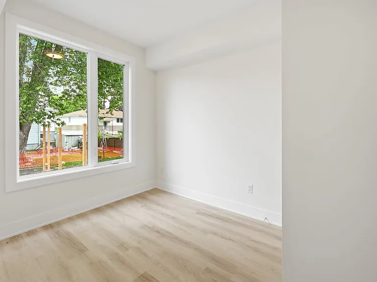 157 Glynn Ave #B — Photo 9