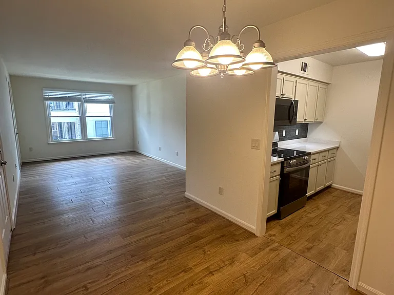 2118 Acklen Ave #21 — Photo 7