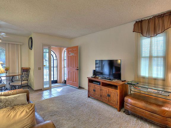 4th image of 1055 S Calle De Las Casitas