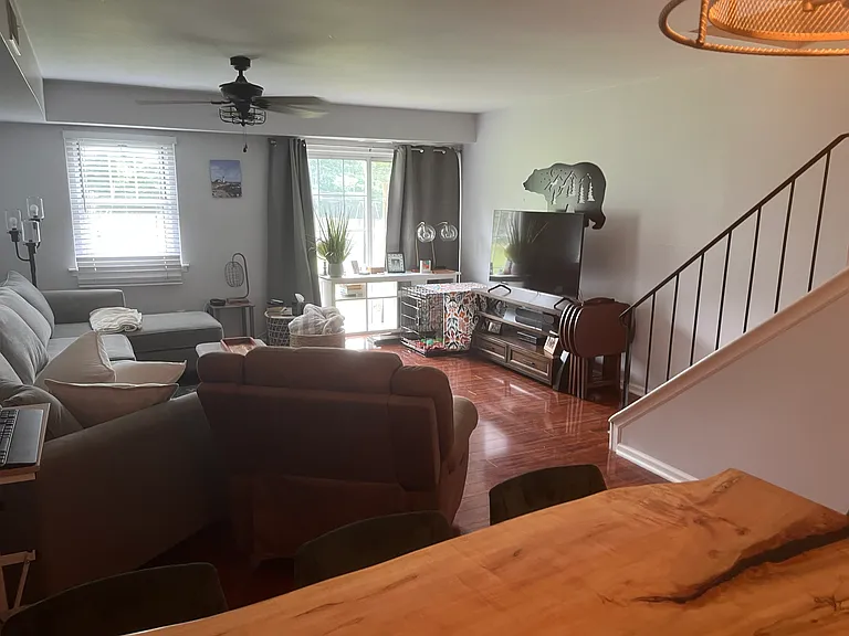 7 Yorktown Ct #7 — Photo 9