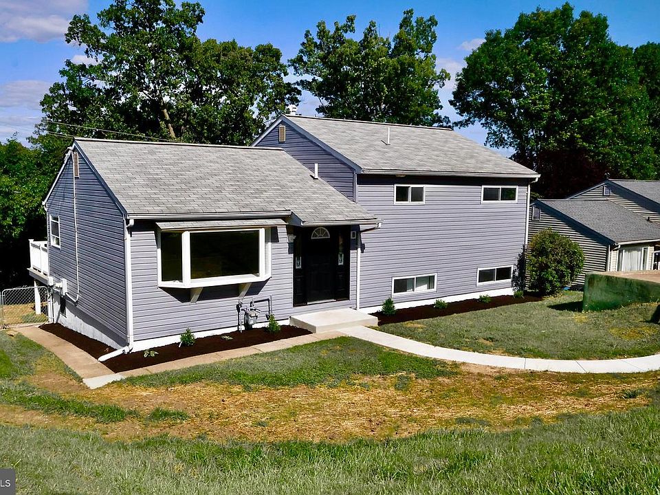 1st image of 5815 Heron Dr