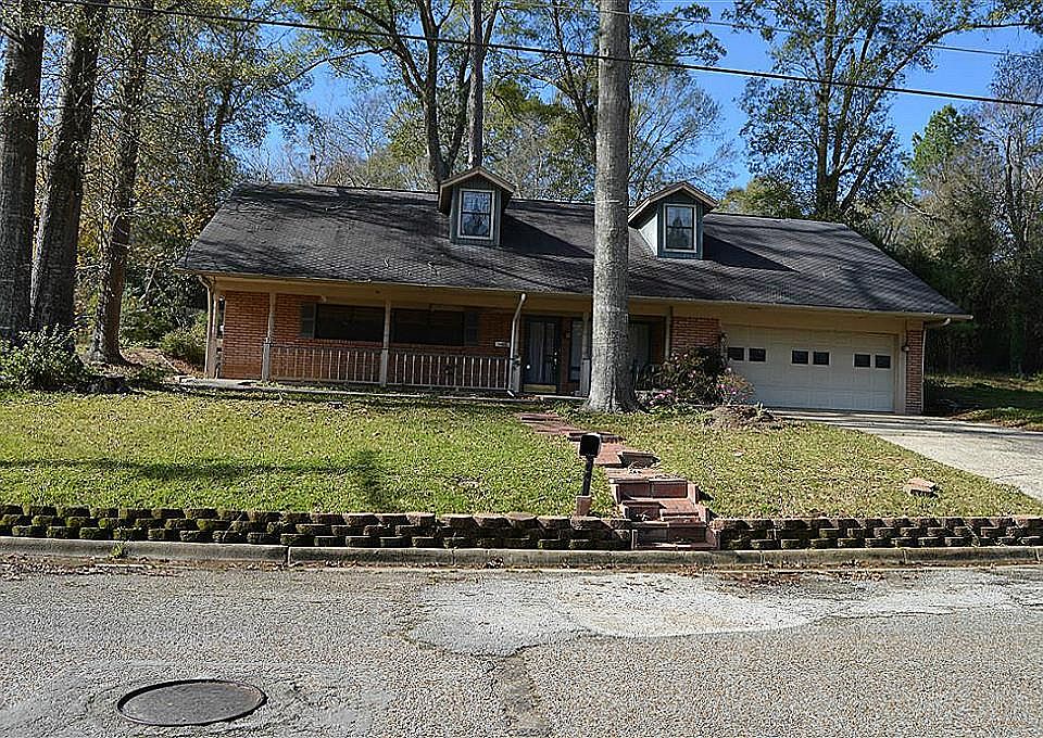 1st image of 107 Crestwood Dr