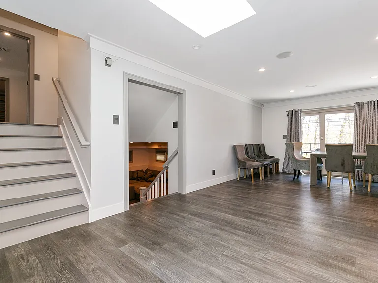 22 Olive St — Photo 5