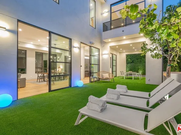 346 N Kings Rd, Los Angeles, CA 90048