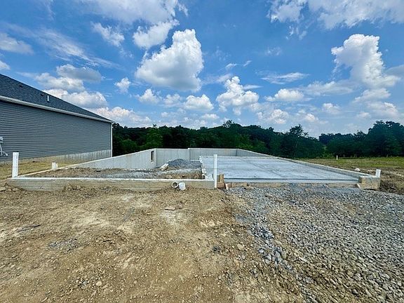 2nd image of 345 Gleneagles Dr