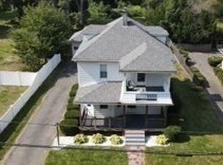 232 Walnut St, Agawam, MA 01001