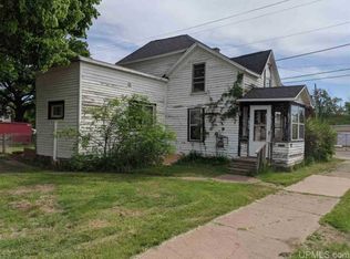 727 E Ridge St, Ishpeming, MI 49849