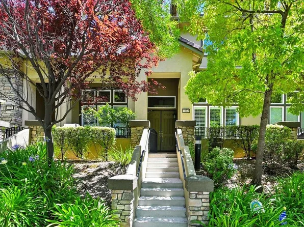 1172 McKay Dr, San Jose, CA 95131