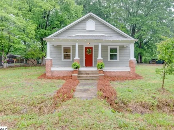 1427 Charlottes Rd, Clinton, SC 29325