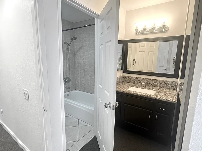 13311 Tiverton Rd — Photo 16