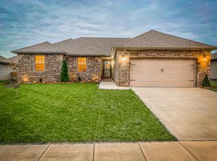 1277 S Venice Ave, Republic, MO 65738