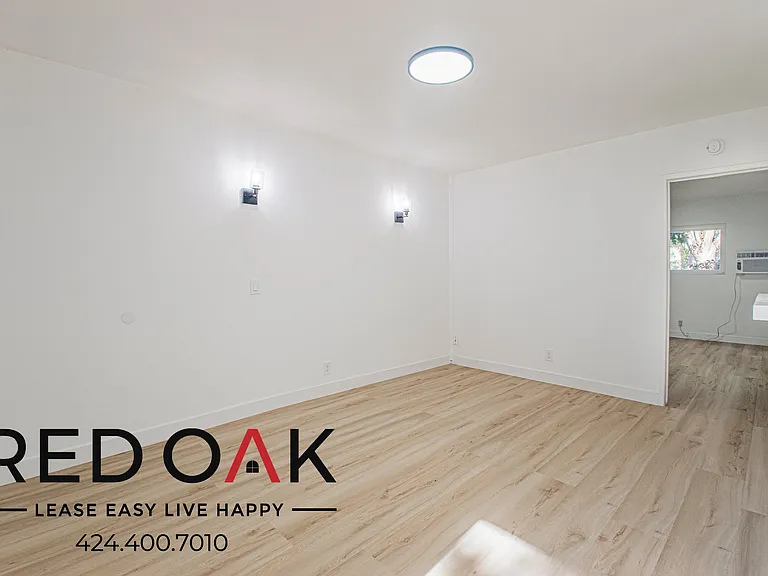 12605 Kensington Ln #4 — Photo 7