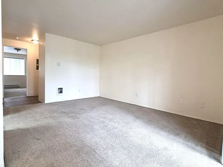 The Gardens Apartments — Photo 27