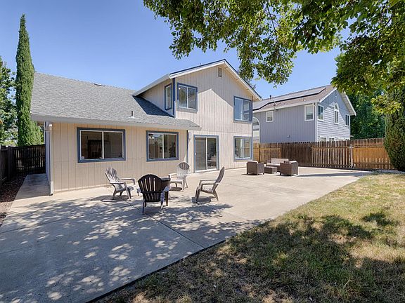 4th image of 4212 Pearl Wood Way