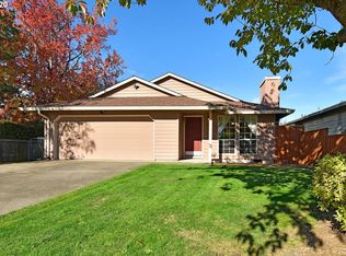 12709 SE Main St, Portland, OR