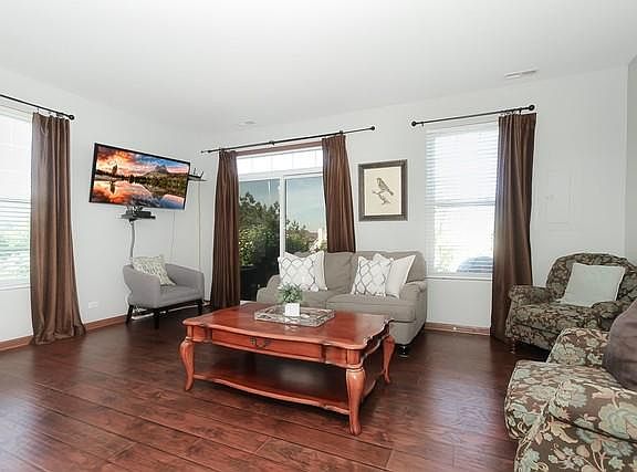 3rd image of 2065 Limestone Ln