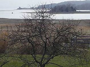 924 Fireplace Rd, East Hampton, NY 11937