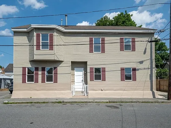 45 Stanley St APT 1, Lowell, MA 01850