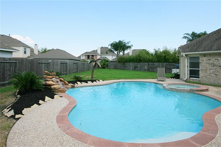 1st image of 2914 Sandcove Ct