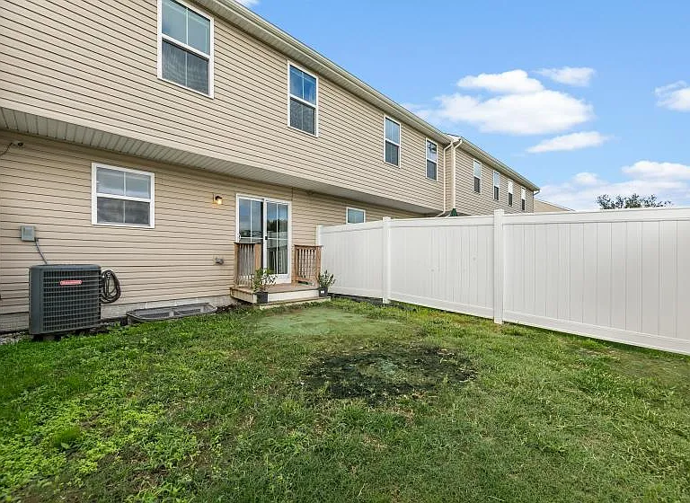 29048 Saint Thomas Blvd — Photo 4