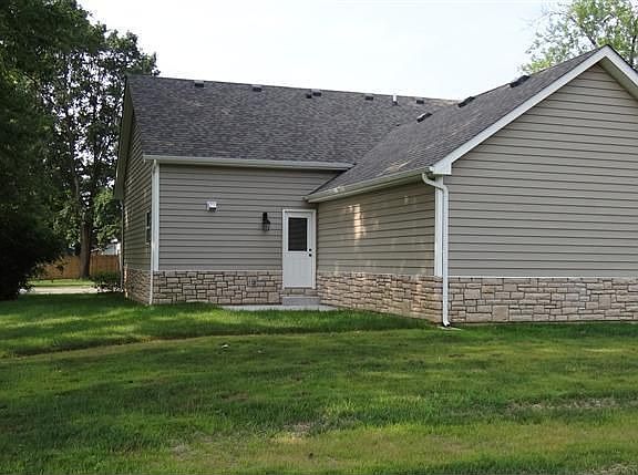 2nd image of 37 Xenia St