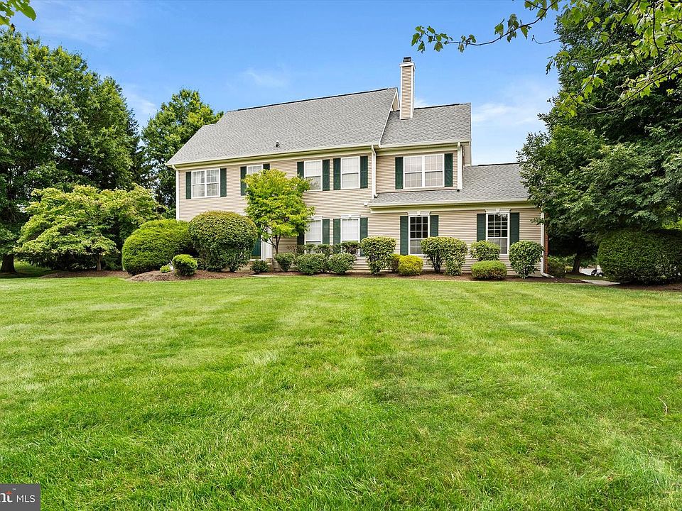 1st image of 132 Coburn Rd