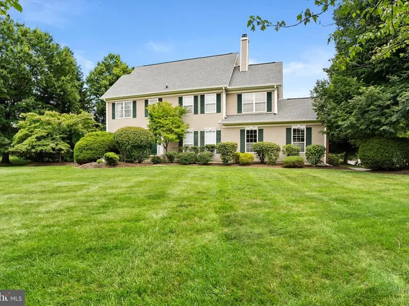 132 Coburn Rd, Pennington, NJ 08534