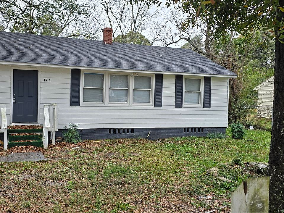 1st image of 1613 Cornell Dr