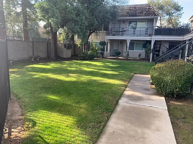 5005 N Wishon Ave #5009 — Photo 9
