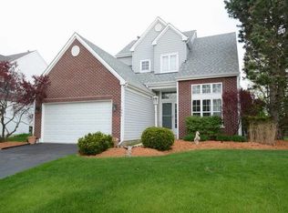 1495 Woodscreek Cir, Crystal Lake, IL 60014