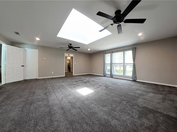 5th image of 931 Nottingham Dr