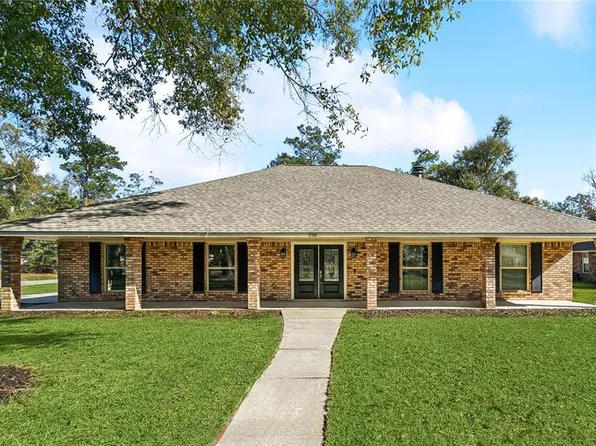 228 Blue Crane 1 Dr, Slidell, LA 70461