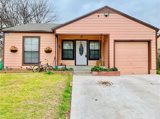 926 SW 4th St, Grand Prairie, TX 75051