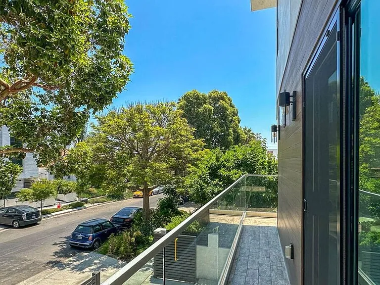 849 N Alta Vista Blvd #1 — Photo 26