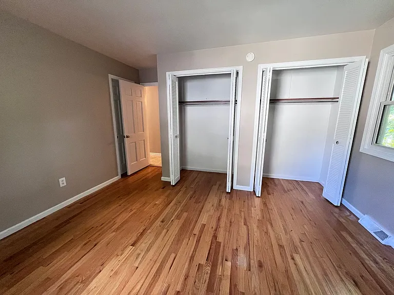 3010-3012 Okemos Dr SE — Photo 7