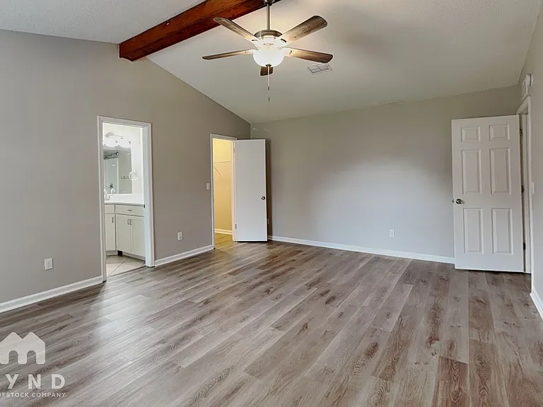 10958 Mandarin Station Dr E — Photo 8