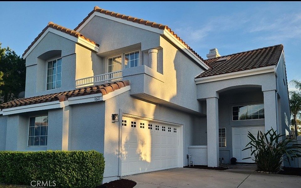 1st image of 11621 Pavia Dr