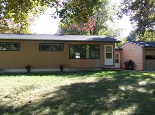 402 Belle St, Waterloo, IA 50702