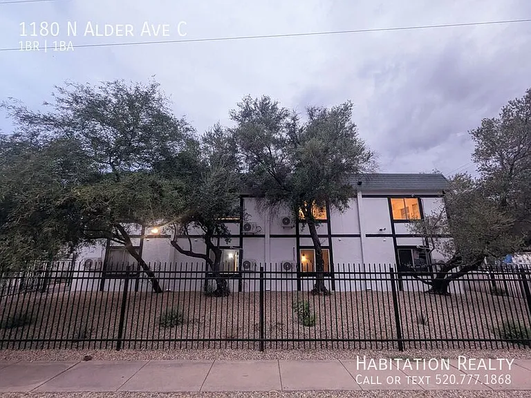 1180 N Alder Ave #C — Photo 10