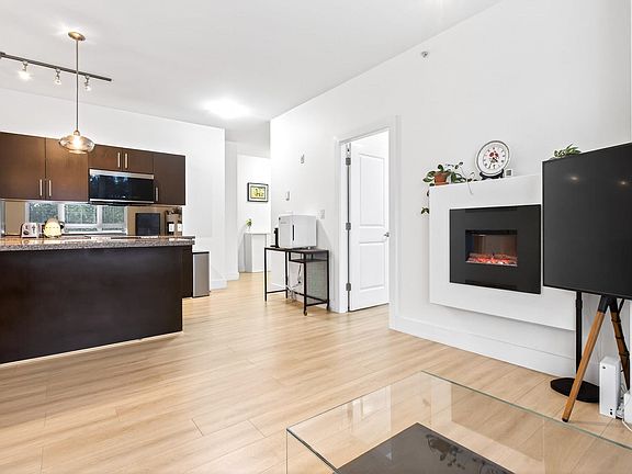 5th image of 8400 Anderson Rd #301