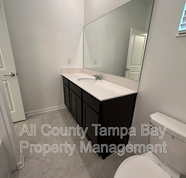 220 Pershing St — Photo 18